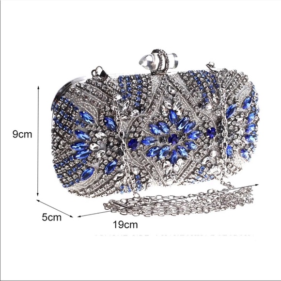 Statement clutch